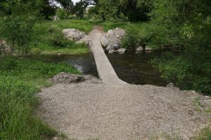 passerelle sur l'Auzonnet