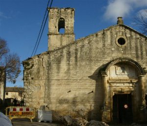 Belvezet, ruined church